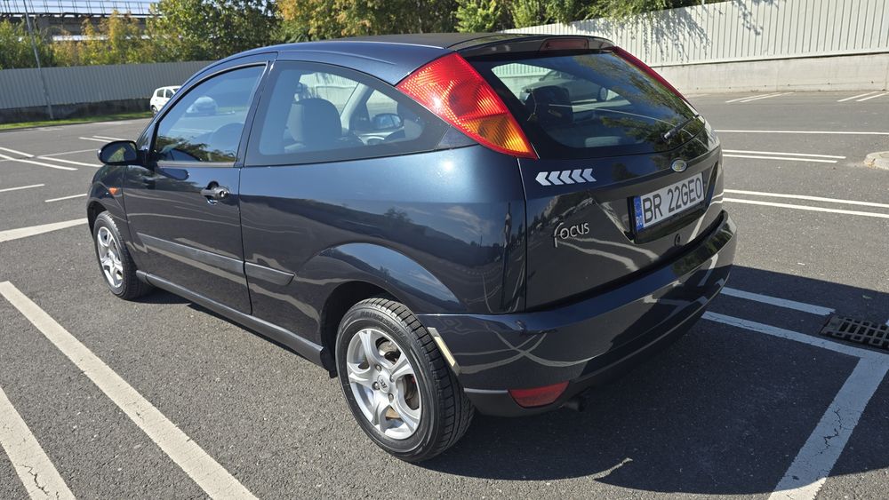 FORD Focus 2000 — imagine 5