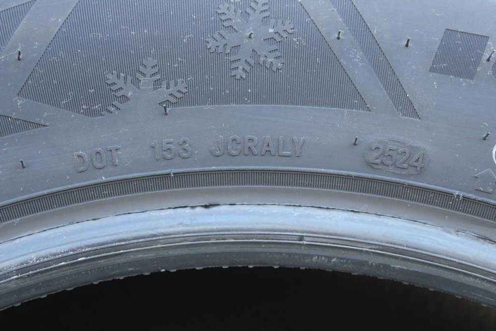 Anvelope iarna noi 235/55R18, 104H, XL, Sailun