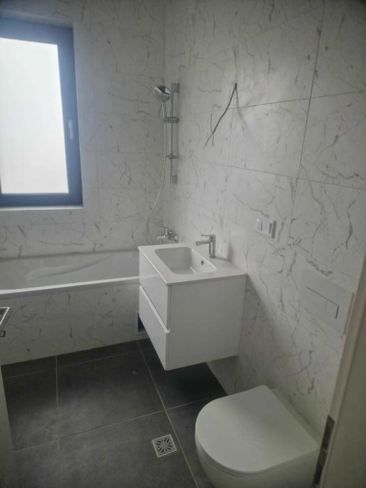 vanzare apartament 3 camere
