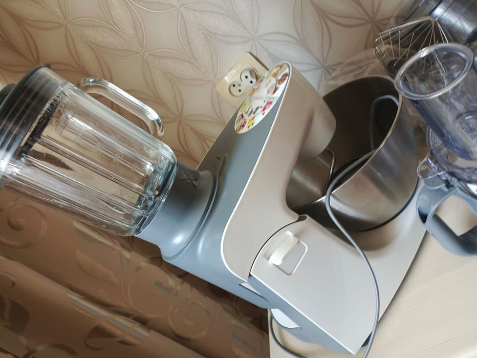 Продам кухонный  комбайн