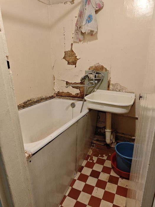 Продам юнусобод 12 3/4/4 2/6 балкон улучшен план 69500&