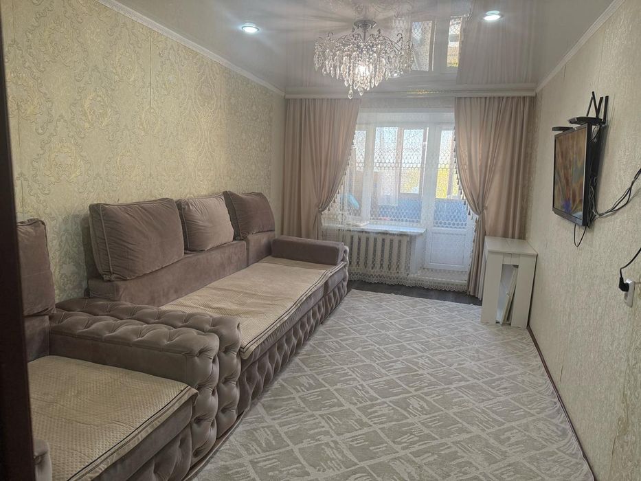 Диван в хорошем состоянии