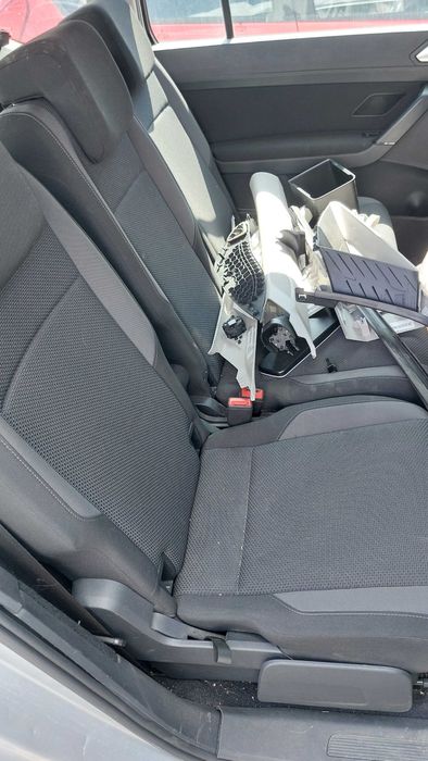 Usi,elemente interior volkswagen touran 2018 ,7 locuri,volan pe stanga
