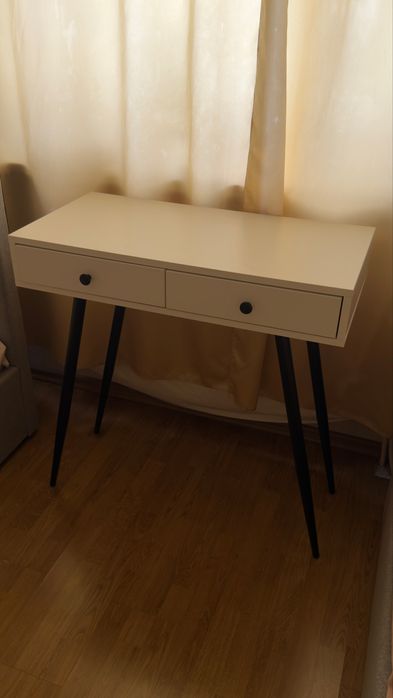 Туалетный столик