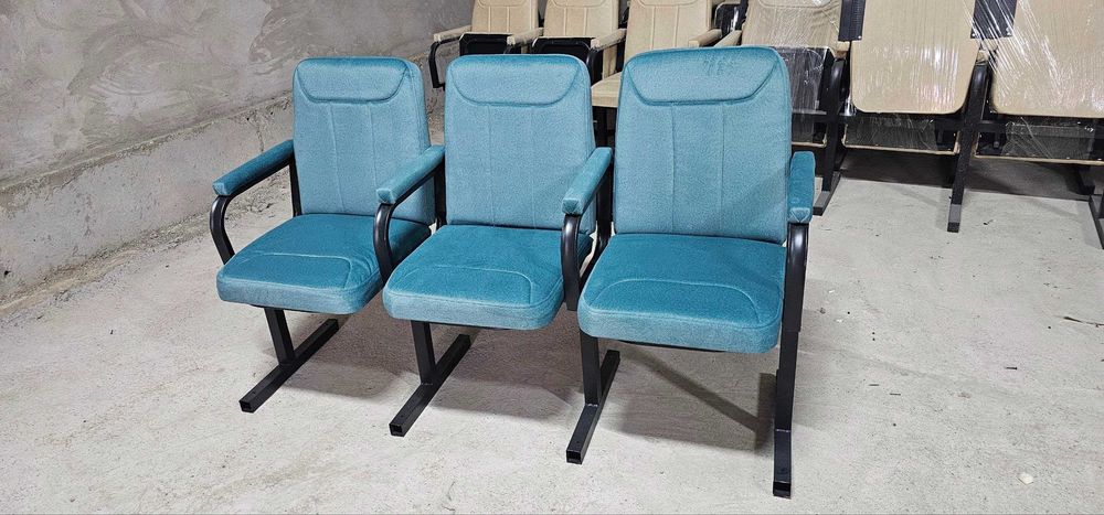 Театральные кресла нового поколения - производства под заказ