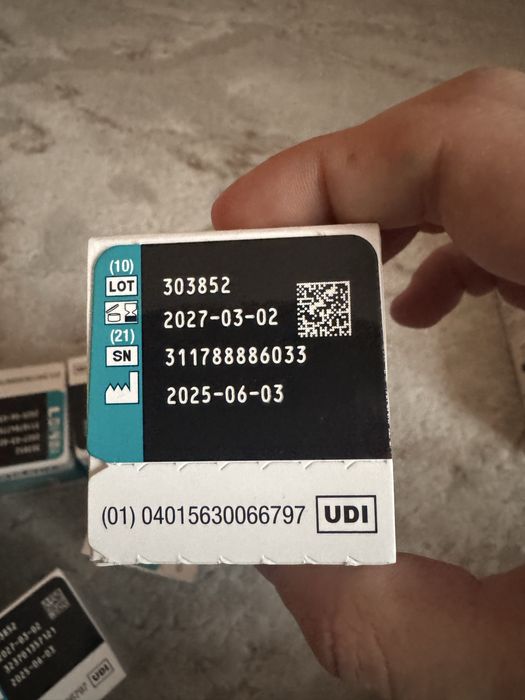 Glucometru ACCU-Chek Instant nou + 8 pachete x50 teste glicemie