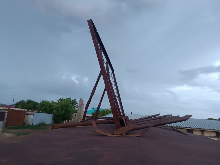 Плуг  для МТЗ + толкач для Т -16