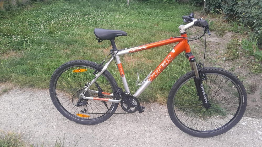 Bicicleta mountainbike TREK 4300, 26 Inch, cadru Aluminiu, marime M, 24 viteze, furca blocabila, Shimano