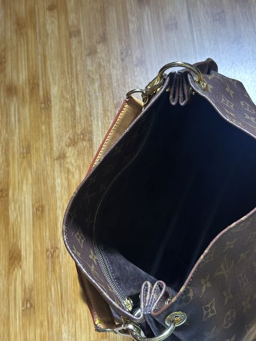 Geant Louis Vuitton Metis Hobo Monogram Canvas in conditie buna