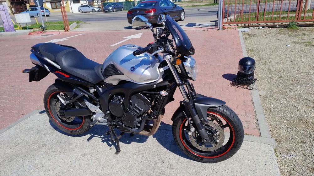Vând Yamaha FZ6-S2 an 2008