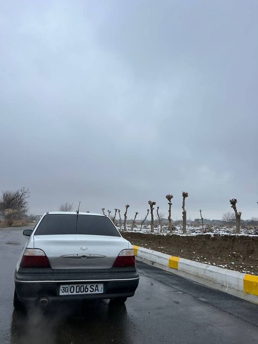 Нексия 1 сотилади