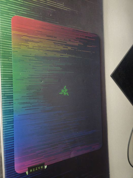 Три коврика Razer