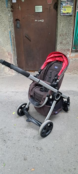 Всесезонняя коляска вездеход chicco