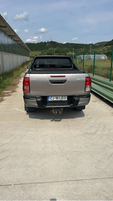 TOYOTA Hilux 2020 — imagine 3