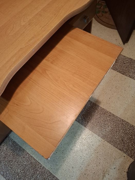Бюро използвано - 5€