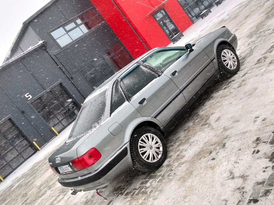 Продам AUDI B4 1992 года,