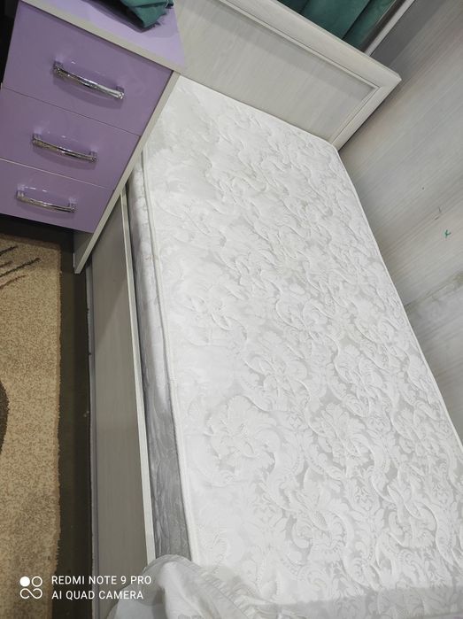 Продаю 2 кровати. полуторка