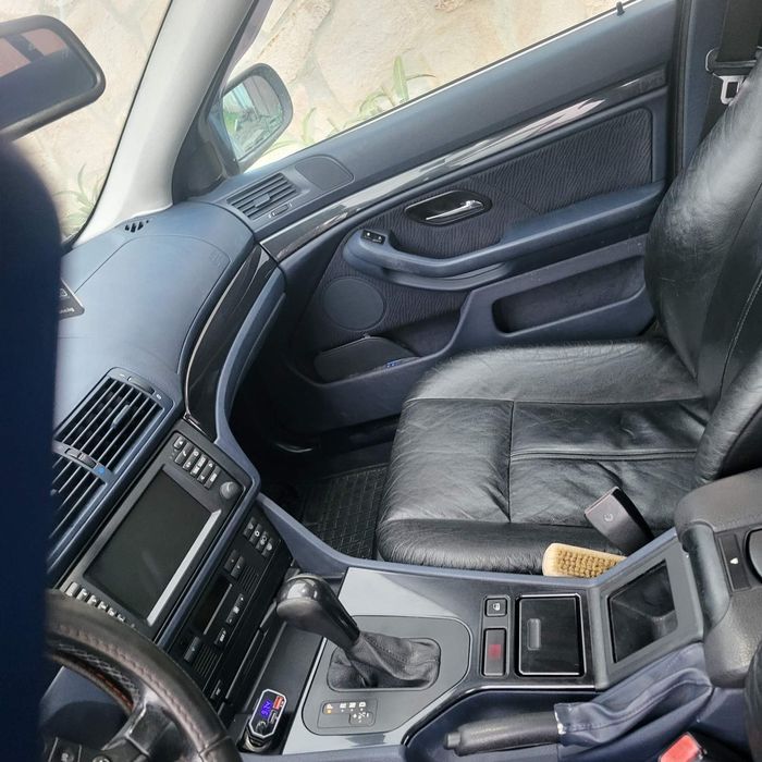 BMW 525i  192к със Газ