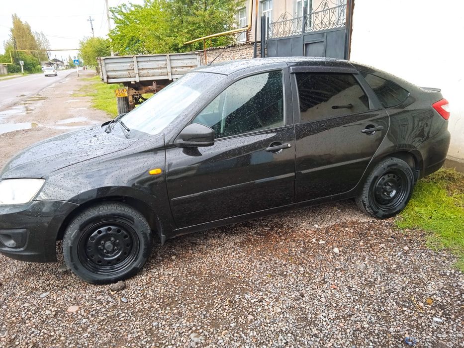 Lada sotiladi xolati yaxshi