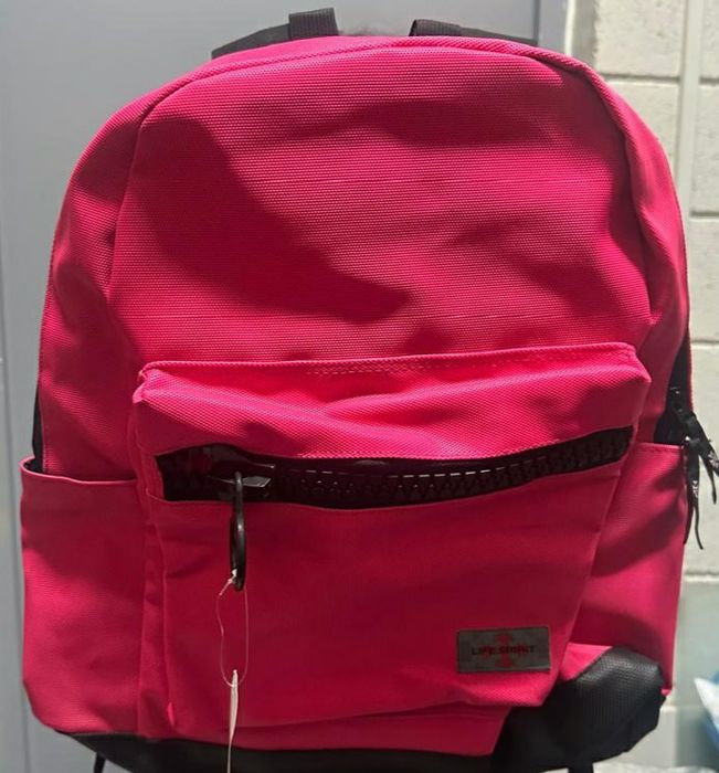 Рюкзак розовый, новый, подушки для пушествий