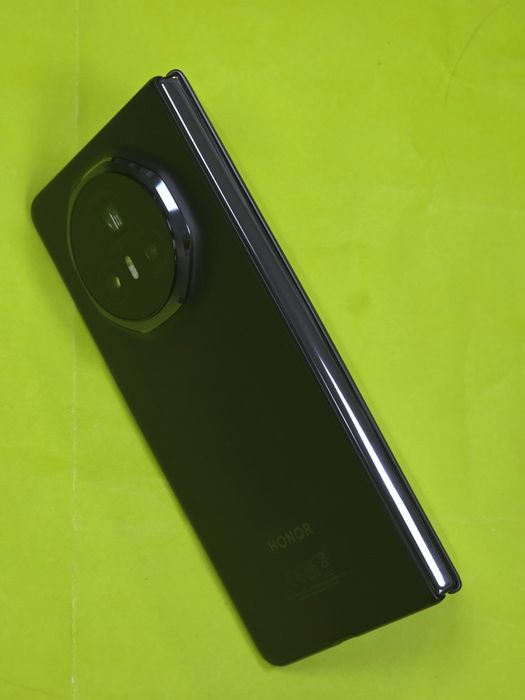 КАТО НОВ 512GB Honor Magic V3 Yettel Гаранция 2027г. Black | Черен