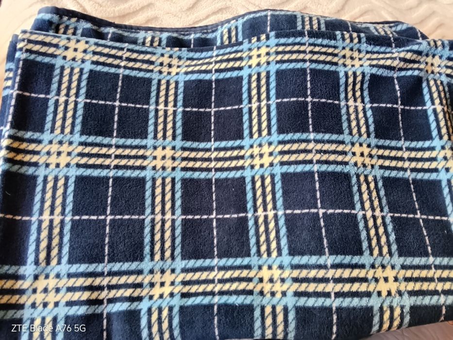 Продавам одеала от полар