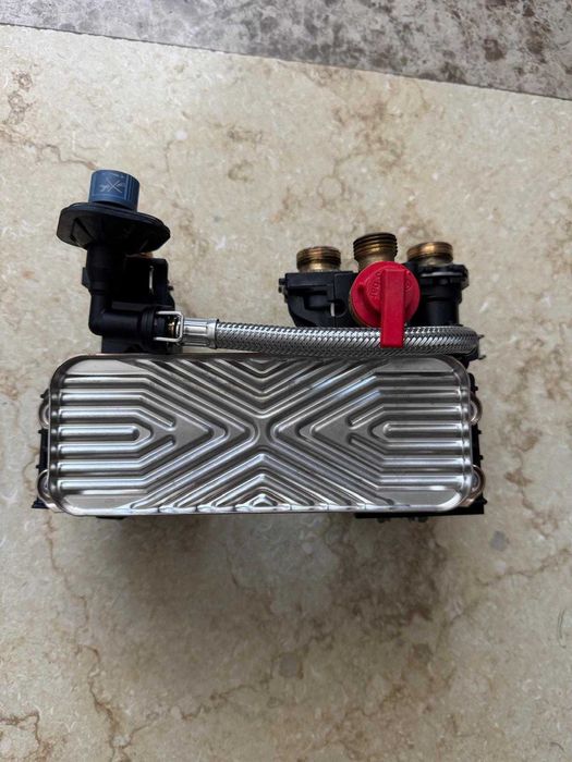 Schimbator secundar caldura centrala termica in condensare Vaillant Ecotec Pure VUW 286/7-2 26.1 kW