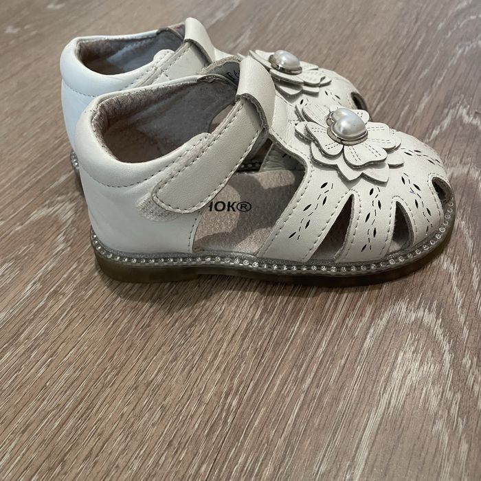 Сандали детский для девочки размер 22 носили пару раз