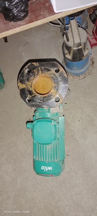 Продаётся циркуляционый насос 380 Вольт, 1,5 кВт, Был в эксплуатации