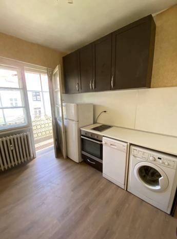 Дава се под наем Двустаен апартамент в София, Яворов - 75 кв.м за 600 € - Снимка #1