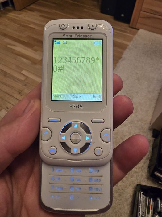 Telefon Colectie: Sony Ericsson F305 White Rar