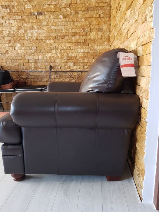 Canapea+ 2fotolii din piele ecologica noi cu eticheta