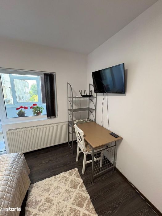 1 cam 33 mp zona garii et2/8 mob si utilat complet  totul nou 380 euro