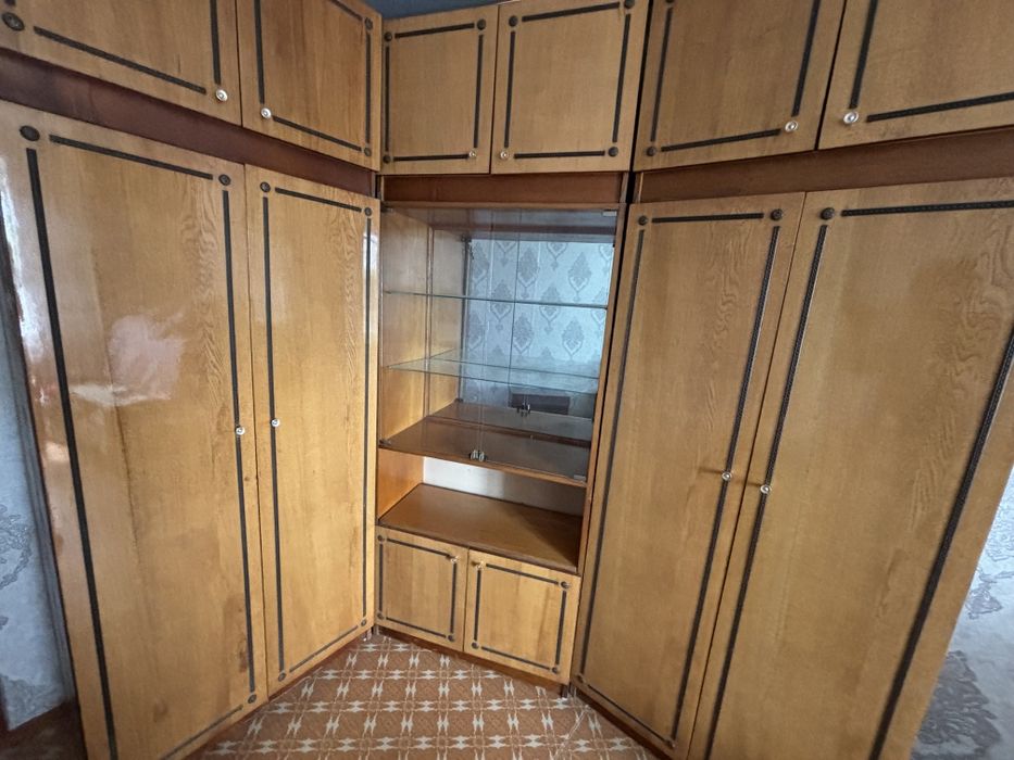 Продам шкаф - шифонер