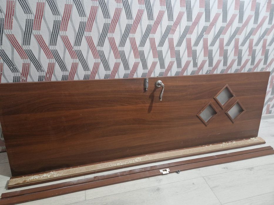 Продам дверь бу 4000 тг