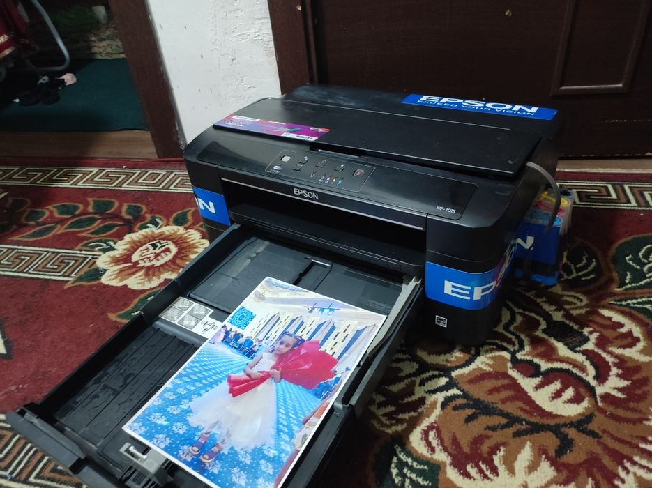 EPSON 7015 PROFESSIONAL A3+ PRONTER katta razmerli plakatlar chiqaradi