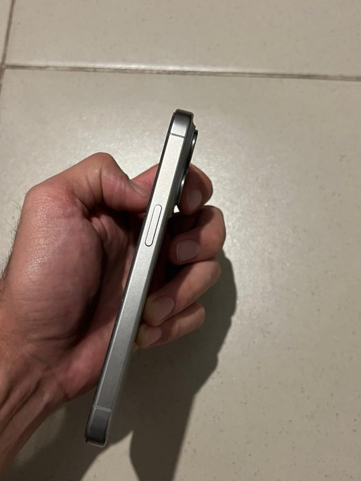 Продам Iphone 15pro 256gb