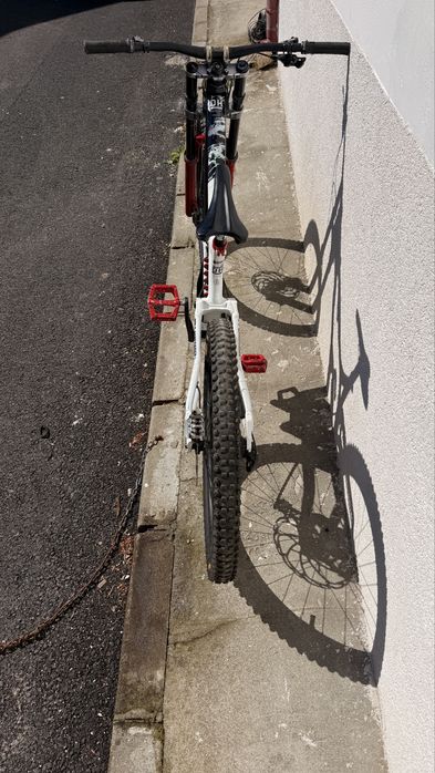 COMMENCAL V4 Supreme DH 29/27