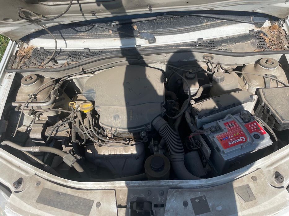 Vand piese Dacia Logan 1.4 mpi full alb