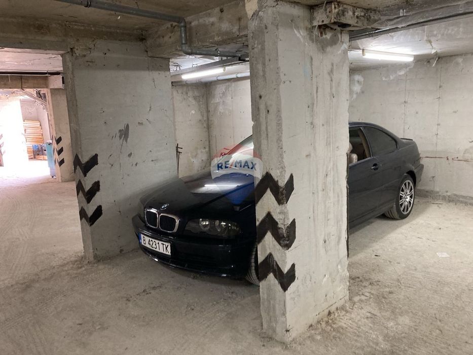 Продава се Гараж / Паркомясто в Варна, м-т Траката - 16 кв.м за 938 €/кв.м - Снимка #2