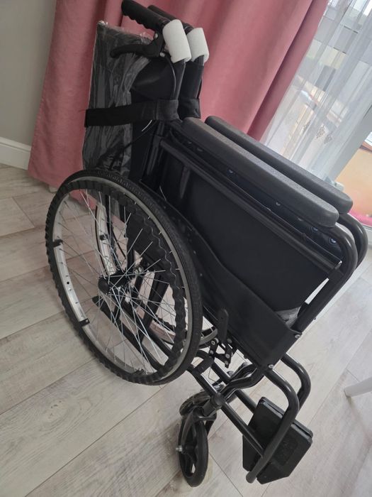 Инвалидная коляска
