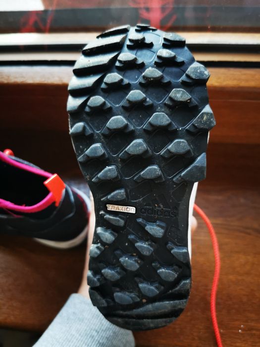 Детски обувки апрески боти Adidas Alumito Mid