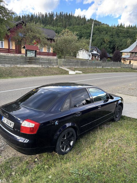 Audi A4 2001, albastru inchis