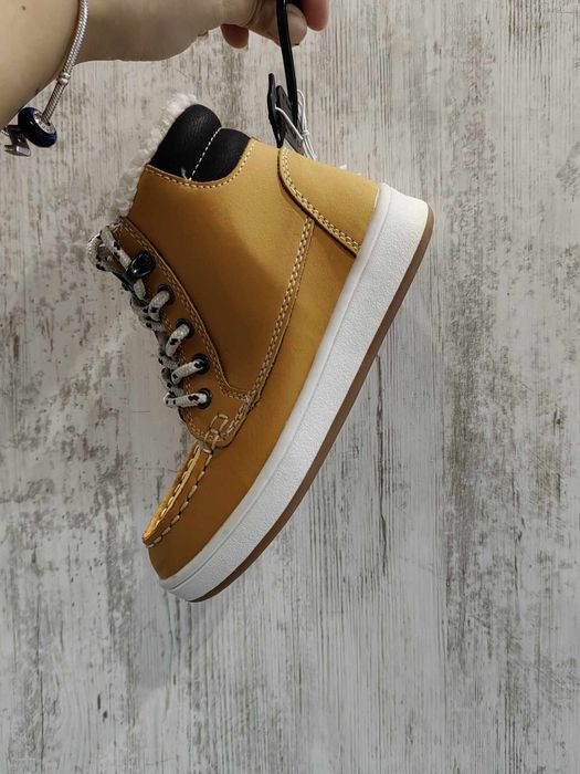 Детски зимни боти