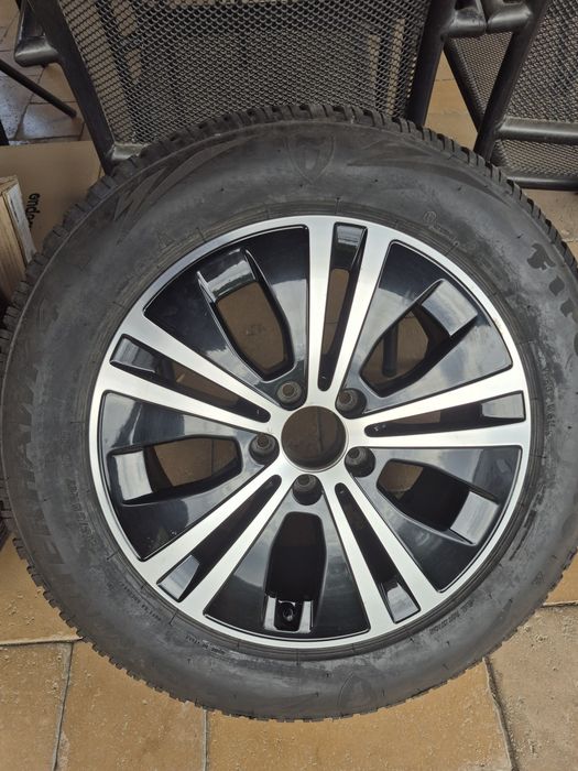 Jante originale Mercedes 17” A2134015100 ET40 + anvelope iarnă Firestone