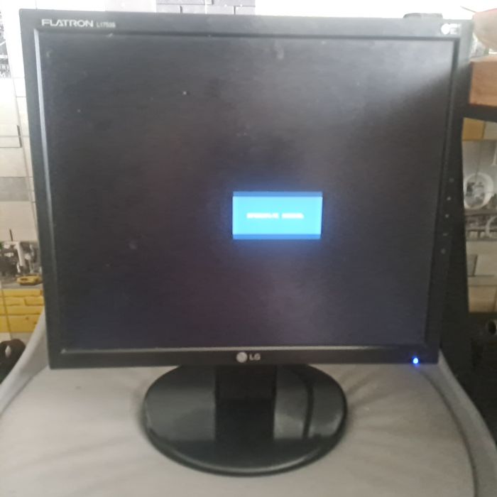 Продам монитор lg
