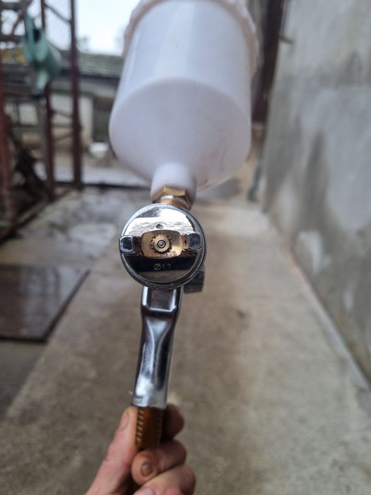 De vanzare pistol vopsit