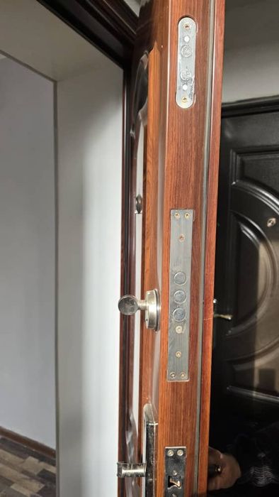 Срочно продаётся 1 ком квартира г.НУРАФШАН мфй тараккиёт