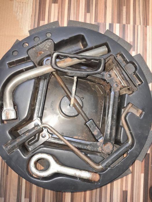 Резервна гума за фиат  мареа,  браво пълен комплект