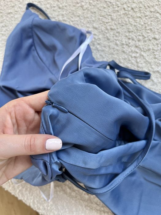 Rochie cu spatele gol pe corset